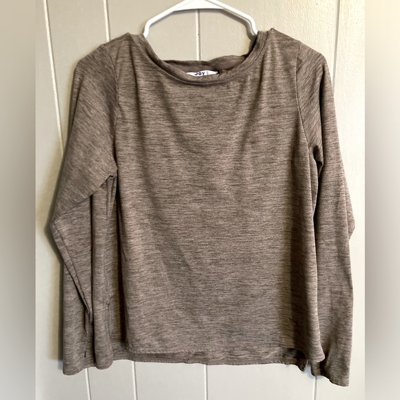 👚(bundle 4 items w/👚for $16) long sleeve top - Picture 1 of 10